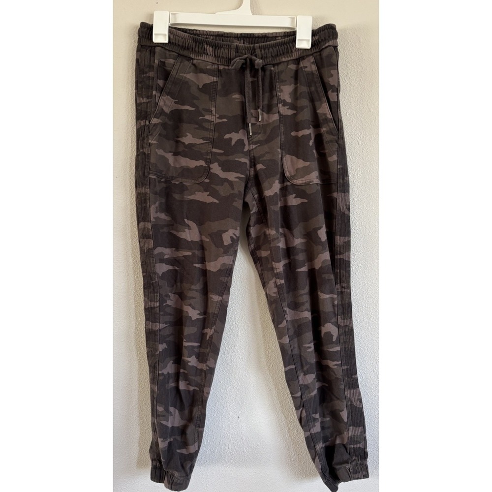Athleta Farallon Jogger Camo Women's Size 8 Sweatpants Joggers